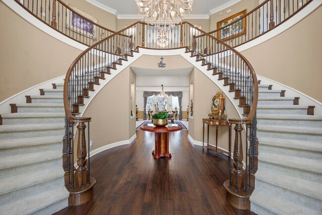 Photo - Exquisite Luxury Living in the Moorpark Country Club Estates