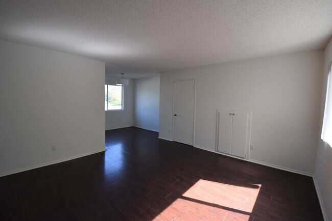 Photo - 12338 Oxnard St Unit 101
