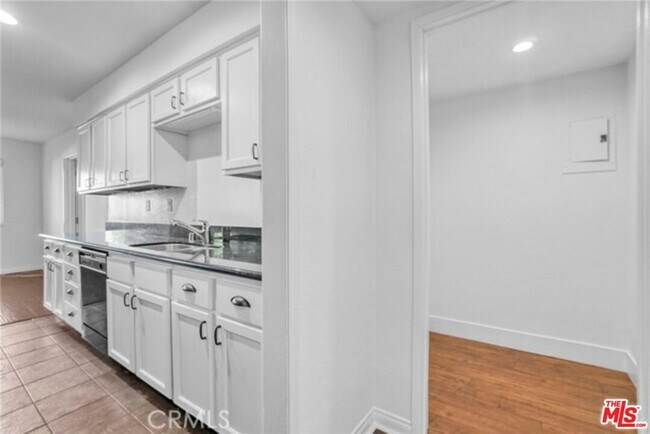 Photo - 5003 Tilden Ave Unit 109