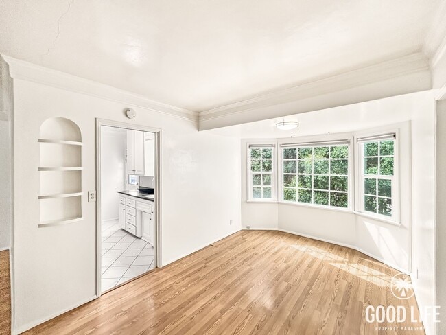 Photo - Beautiful 2BD/1BA Condo Located in Hillcrest! W/ Laundry On-Site and Across The Street From Balbo... Unit 3026 1/2