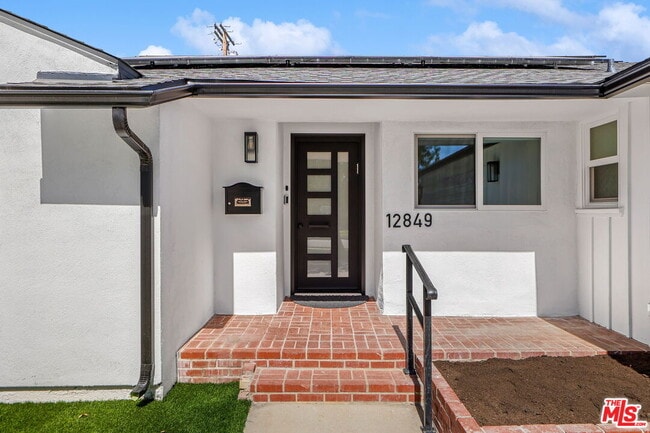 Photo - 12849 Tiara St