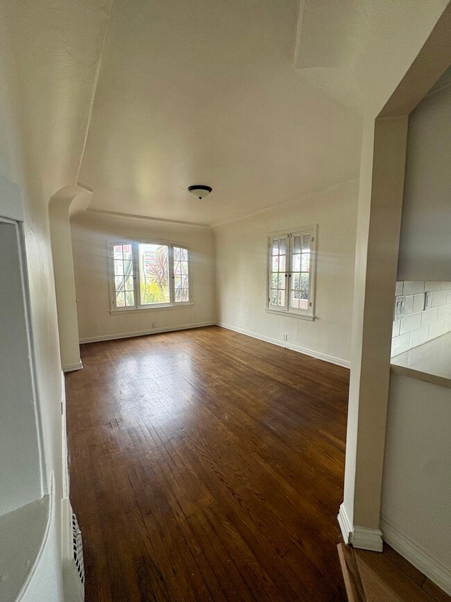 Dining Room - 8512 Saturn St Unit Lower