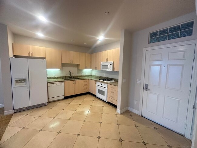 Photo - 525 N 11th Ave Unit 1403