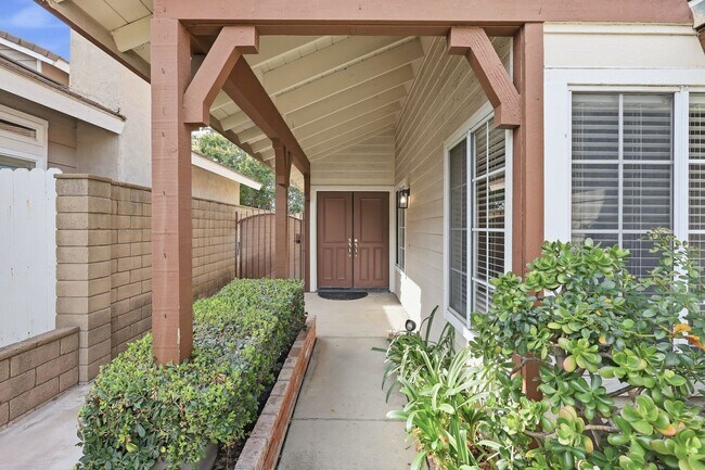 Photo - 3353 Silvertip Rd