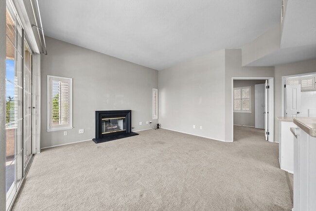 Photo - 521 Arbor Dr Unit 203