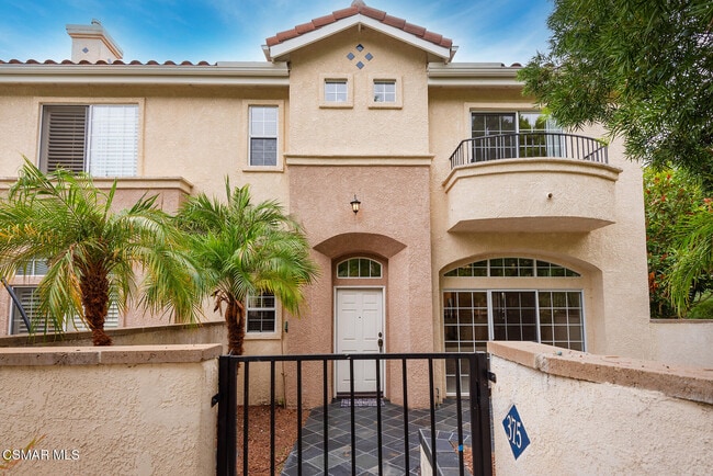 Photo - 375 Avenida De Royale