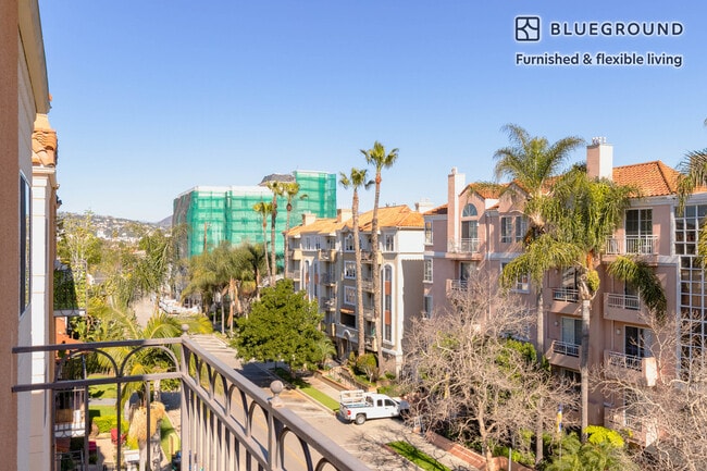 Photo - 345 Cloverdale Ave Unit SI FL4-ID196