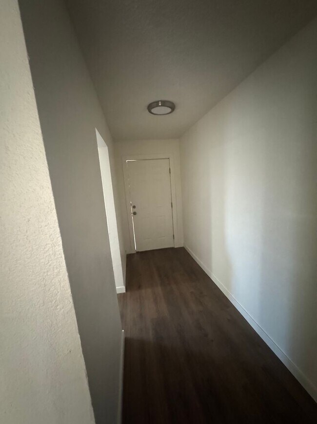 Photo - 21089 Klamath Rd