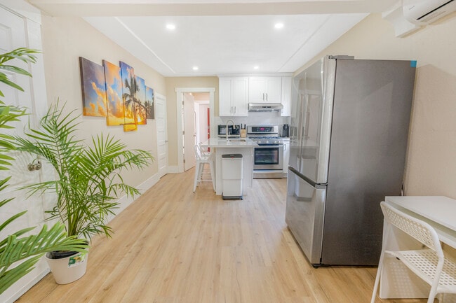 Photo - 312 La France Ave