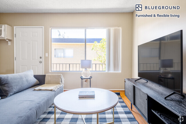 Building Photo - 14355 Huston St Rental