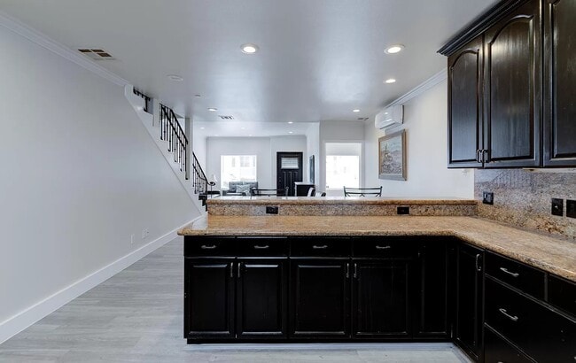 Photo - 1903 Voorhees Ave