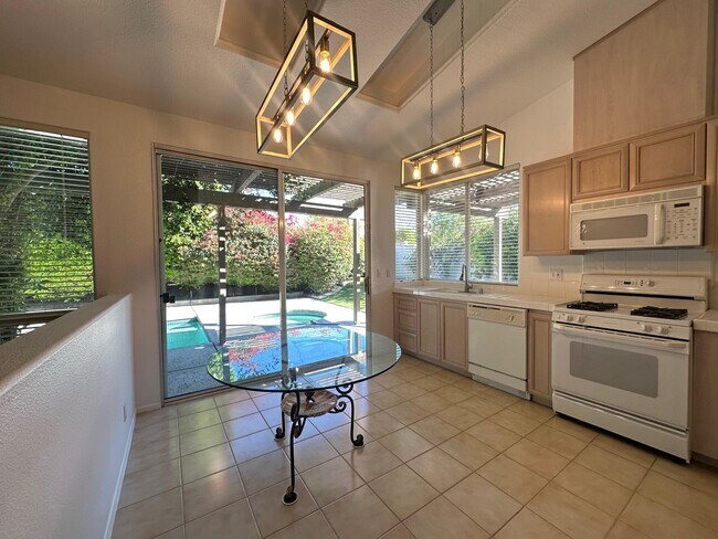 Photo - 248 Strada Fortuna