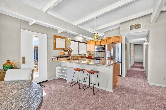 Building Photo - 46171 CA-74 Unit 3