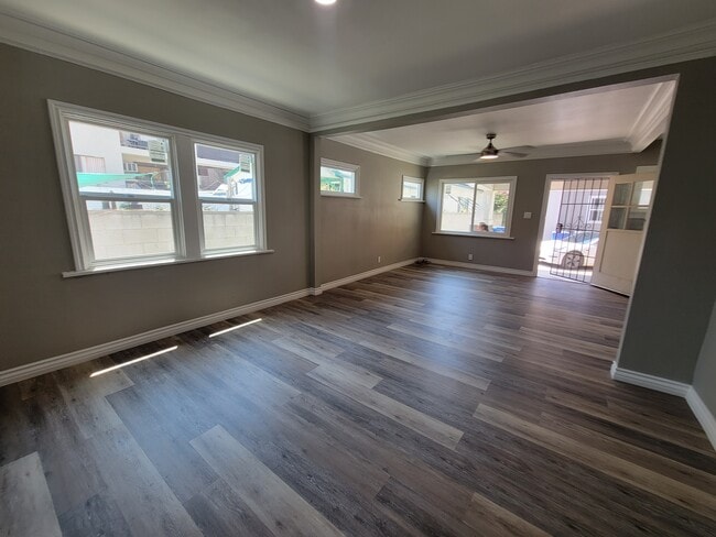 Photo - 3067 Harrington Ave