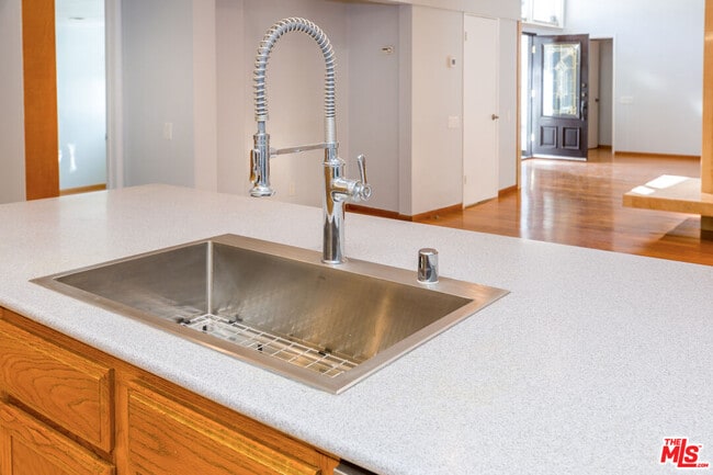 Photo - 3751 Scadlock Ln