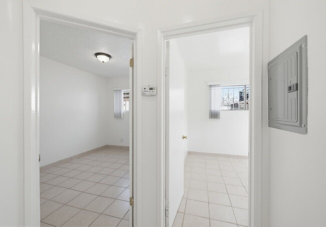 Photo - 1224 Normandie Ave Unit 2