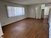 Photo - 1009 N Hayworth Ave