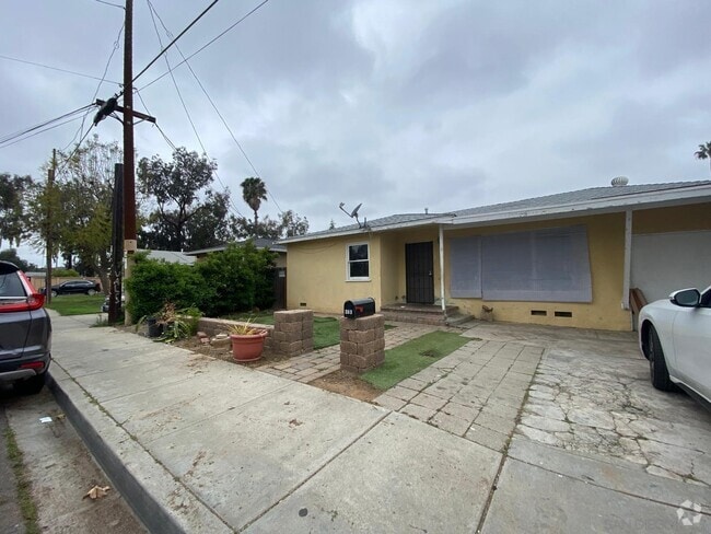 Building Photo - 410 W 15th Ave Rental