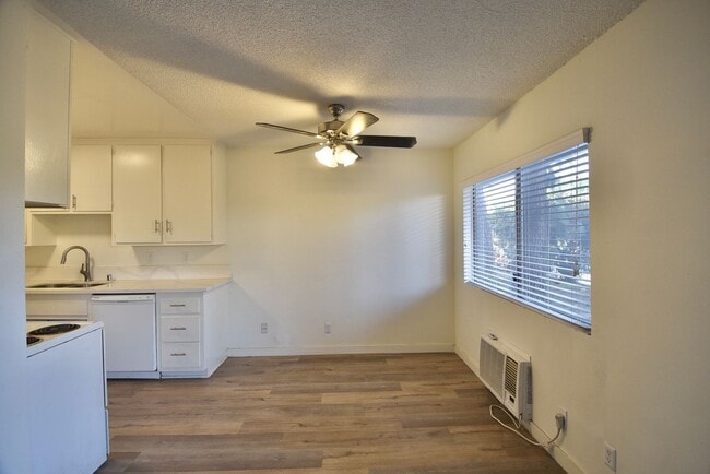 Photo - 12142 Burbank Blvd Unit 03