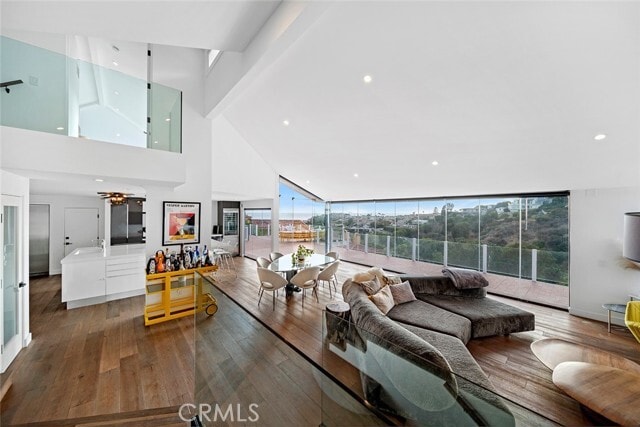 Photo - 343 Emerald Bay