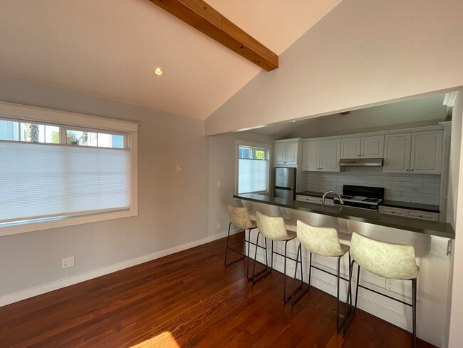 Photo - 422 Ashland Ave Unit A