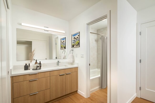 Photo - Park Newport