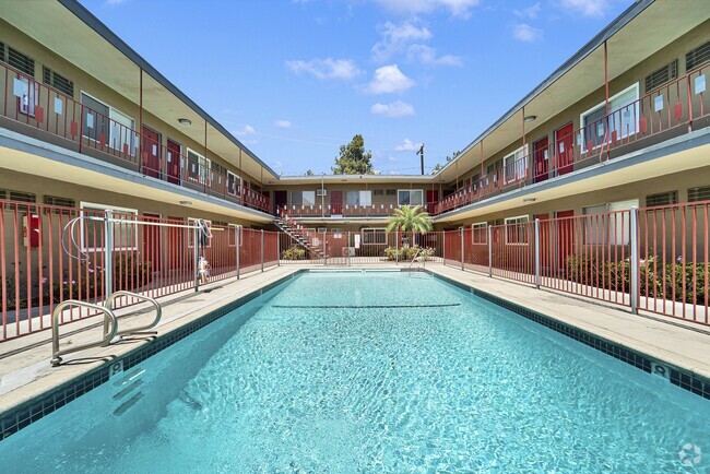 Building Photo - Twin Palms Rental