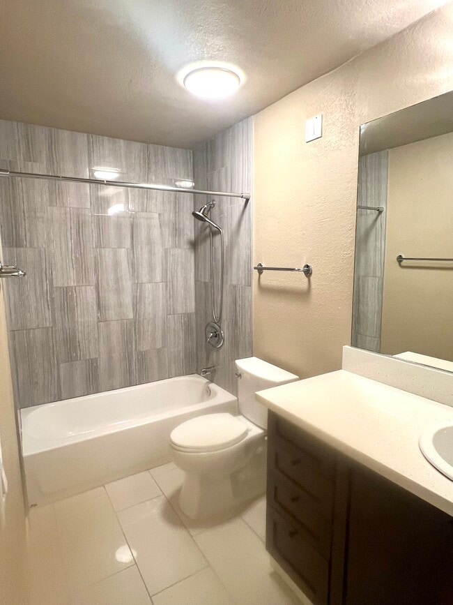 Photo - 3520 Lebon Dr Unit 5110