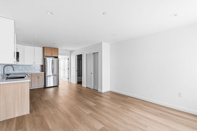 Photo - 6638 Valjean Ct Unit 1