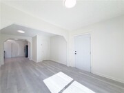 Photo - 279 Parke St