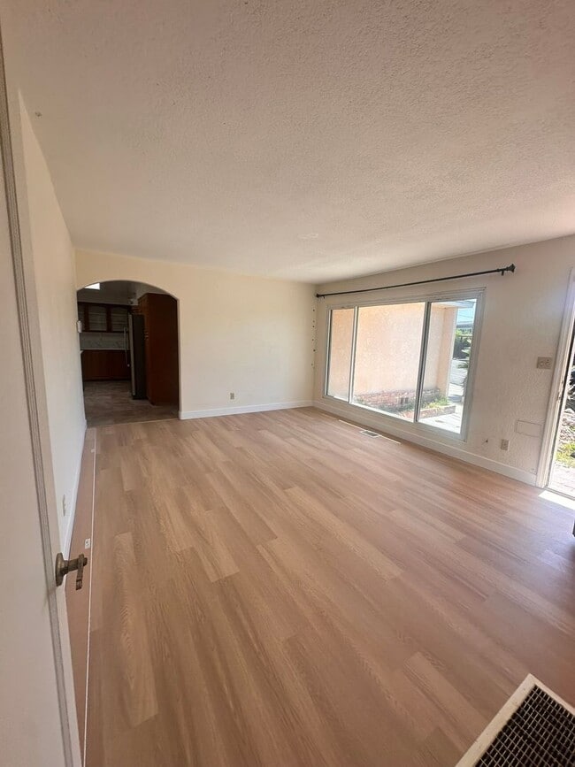 Photo - 6328-6332 Cleo Street Unit 6328