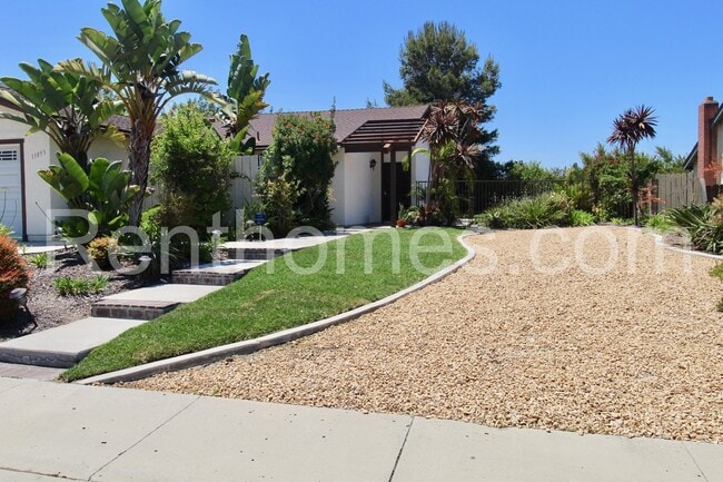 Photo - 11093 Madrigal St