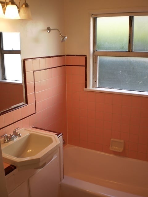 Building Photo - 5527 2nd St Unit 2