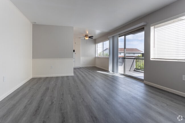 Photo - Torrance Gardens