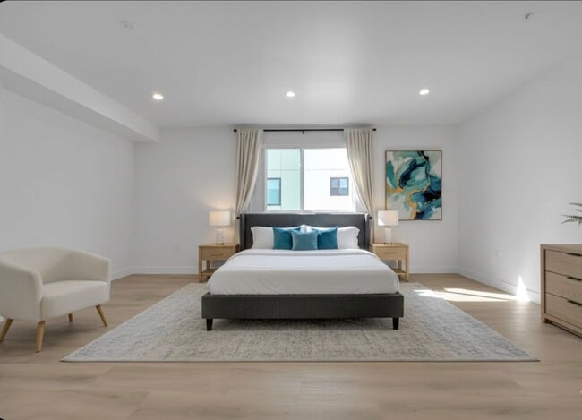 Photo - 5850 Vineland Ave Unit #1