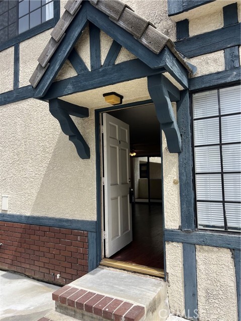 Building Photo - 711 W Duarte Rd Unit D