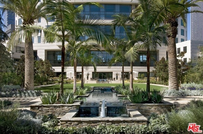 Photo - 1 W Century Dr Unit PH 38B