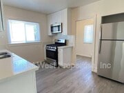 Photo - 4469 Maryland St