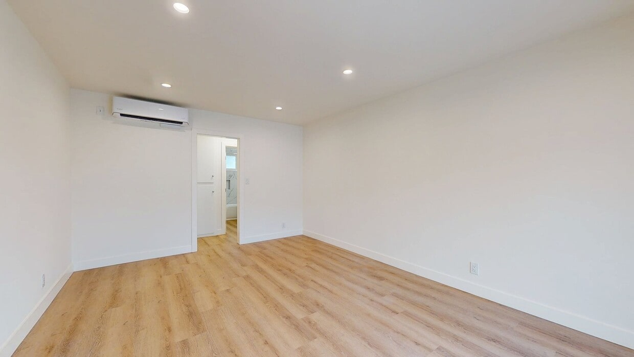 3D Tour - 2908 141st Pl Apartment Unit 5
