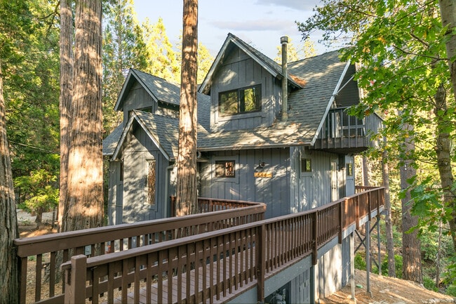 Photo - 644 N Grass Valley Rd House