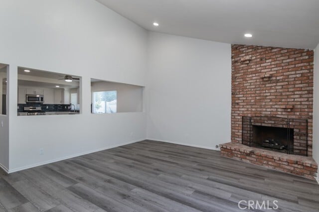 Photo - 25040 Everett Dr