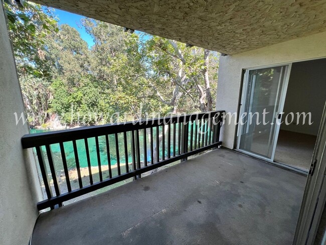 Photo - Lake view in LA! Resort style living in pa...