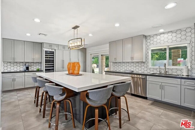 Photo - 74085 Old Prospector Trail