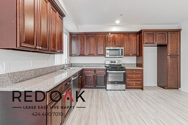 Photo - 6829 Simpson Ave Unit 1