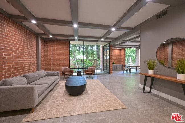 Building Photo - 11750 Sunset Blvd Unit 116