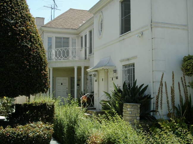 Photo - 6168 W Olympic Blvd Unit 70-5