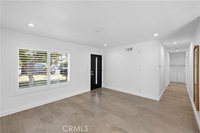 Photo - 822 E Borchard Ave