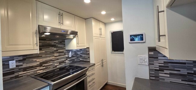 Photo - 6017 Via Breve Unit 2