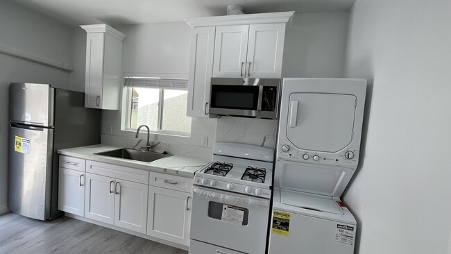 Photo - 4354 138th St Unit D