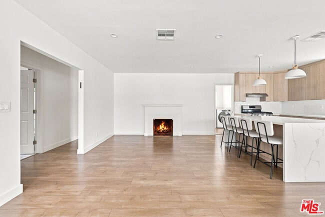 Photo - 6328 Camellia Ave